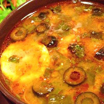 سبزیوں کے ساتھ زعفران کے دودھ کی ٹوپیوں کا مشروم ہوج پاج