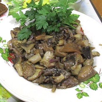 油炸 ryadovki：如何正确烹饪蘑菇的食谱