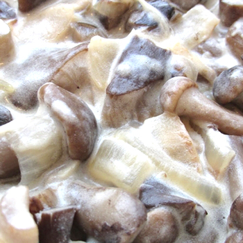 用酸奶油煎的蜂蜜蘑菇：食谱