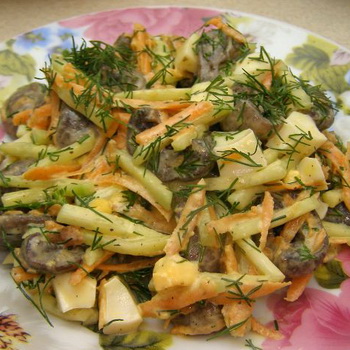 Sovány saláták gombával: lépésről lépésre receptek