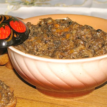Resep kaviar jamur dari kaki jamur untuk musim dingin