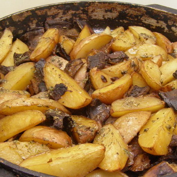 Resep kentang goreng dan rebus dengan jamur liar